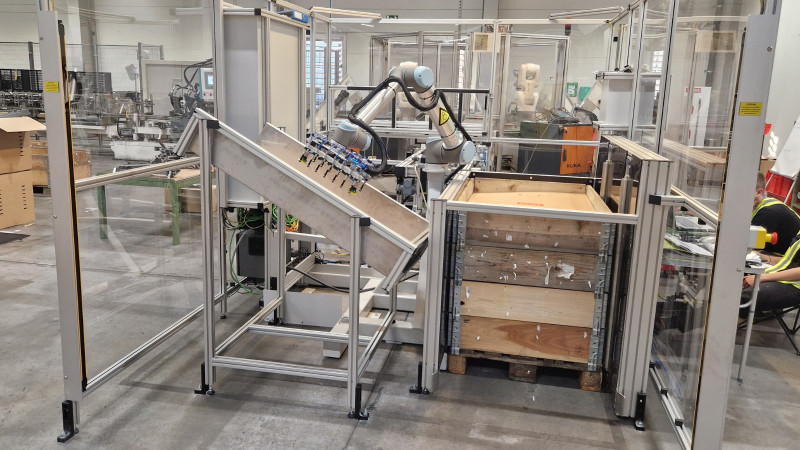 production-line-automation-for-roof-frames