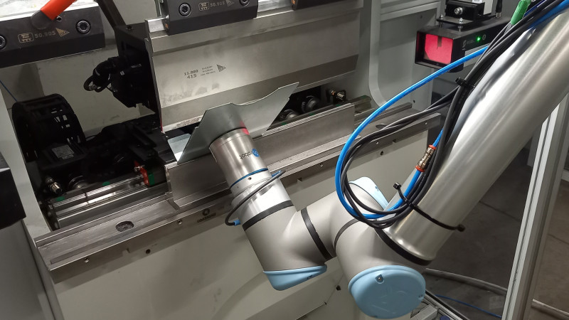 robot-assisted-bending-application