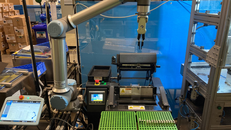 ur-robot-integration-for-battery-packaging