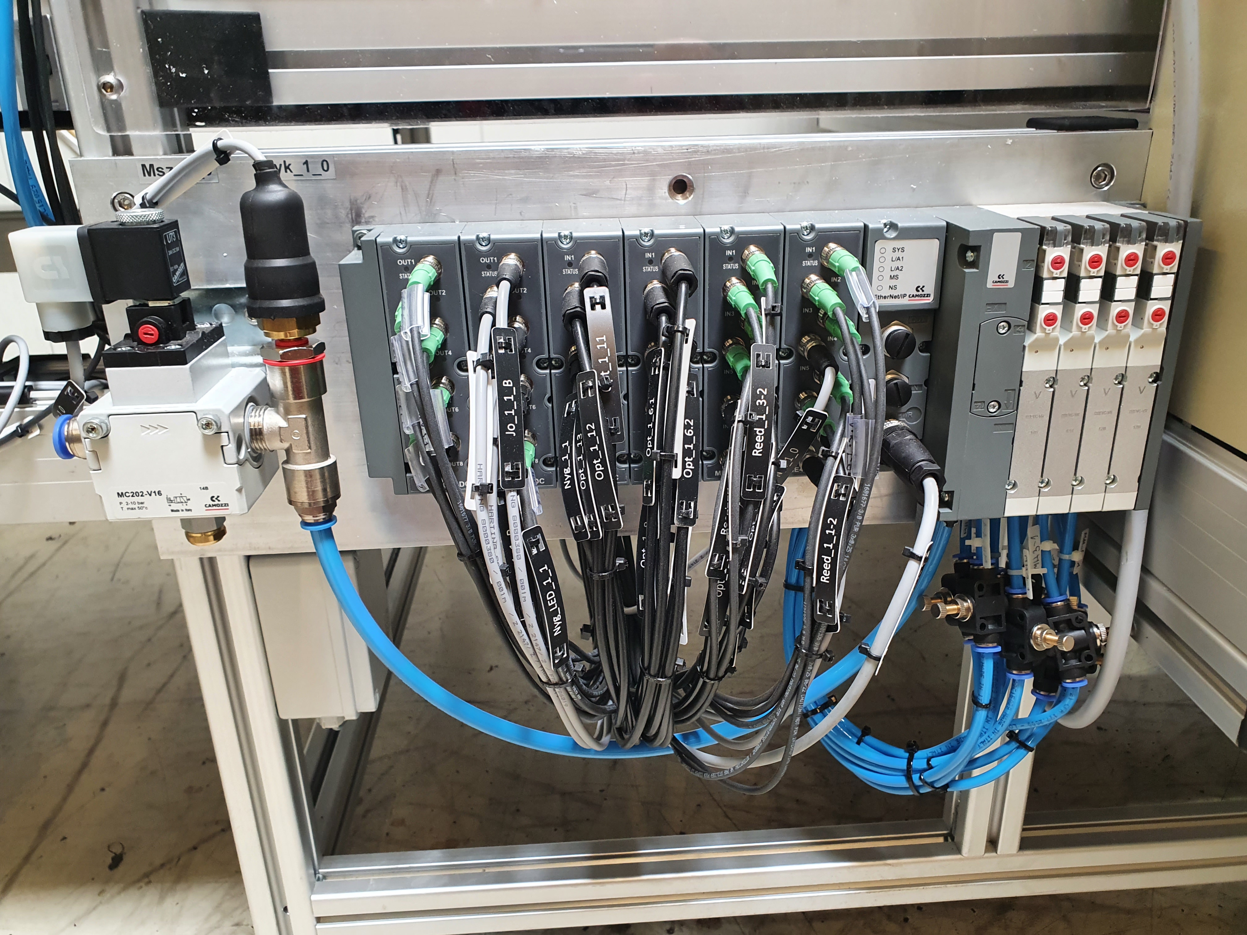 automated-multi-level-conveyor-system-2