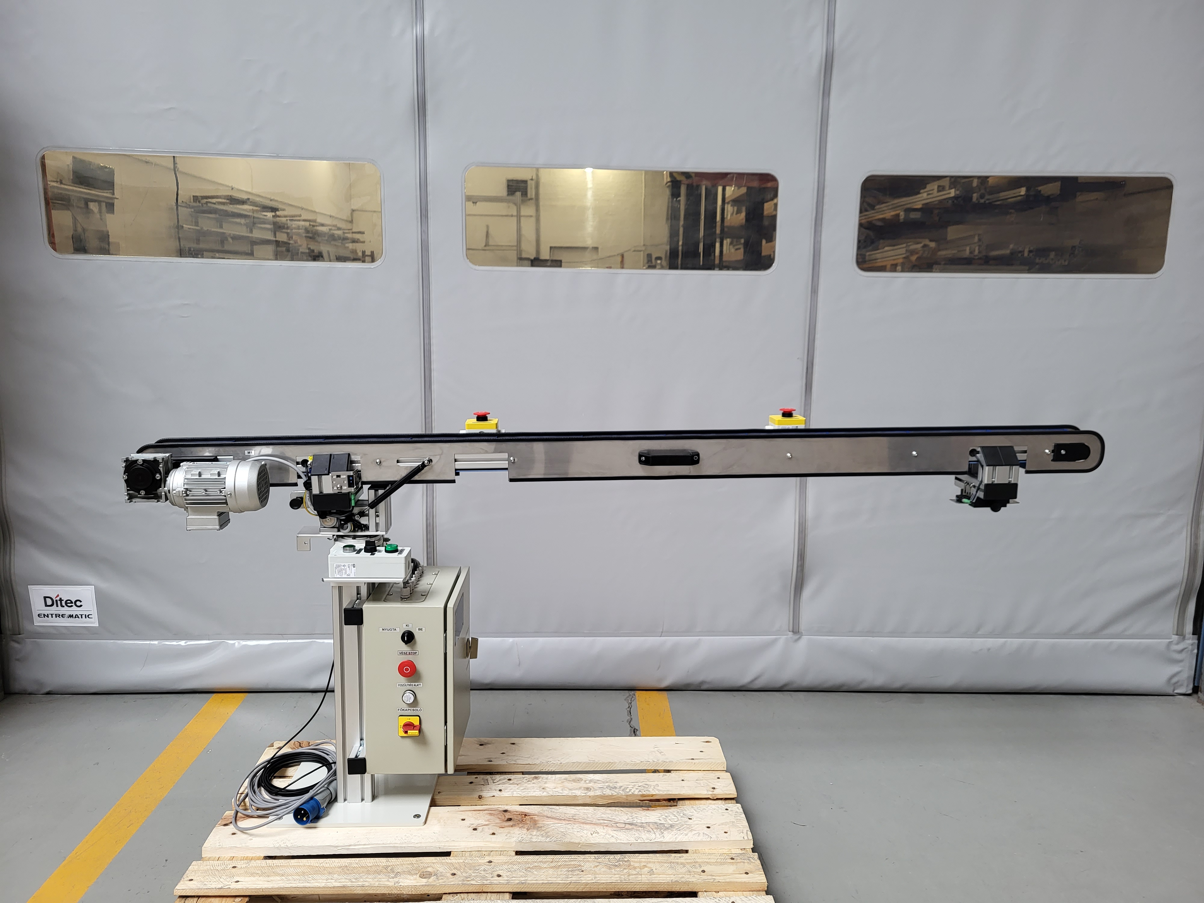 machine-to-machine-conveyor-integration-4