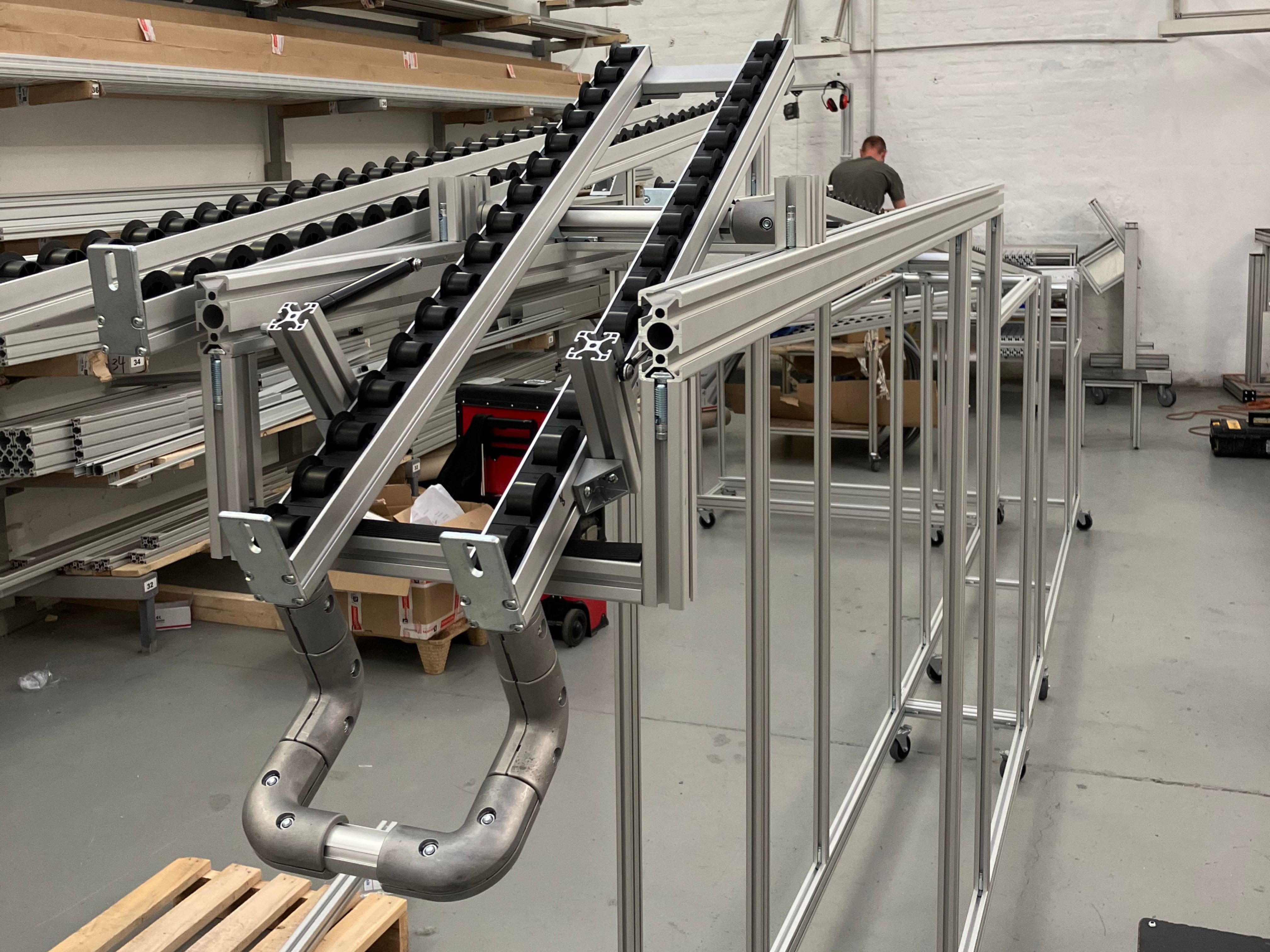 maintenance-friendly-material-transport-line-2