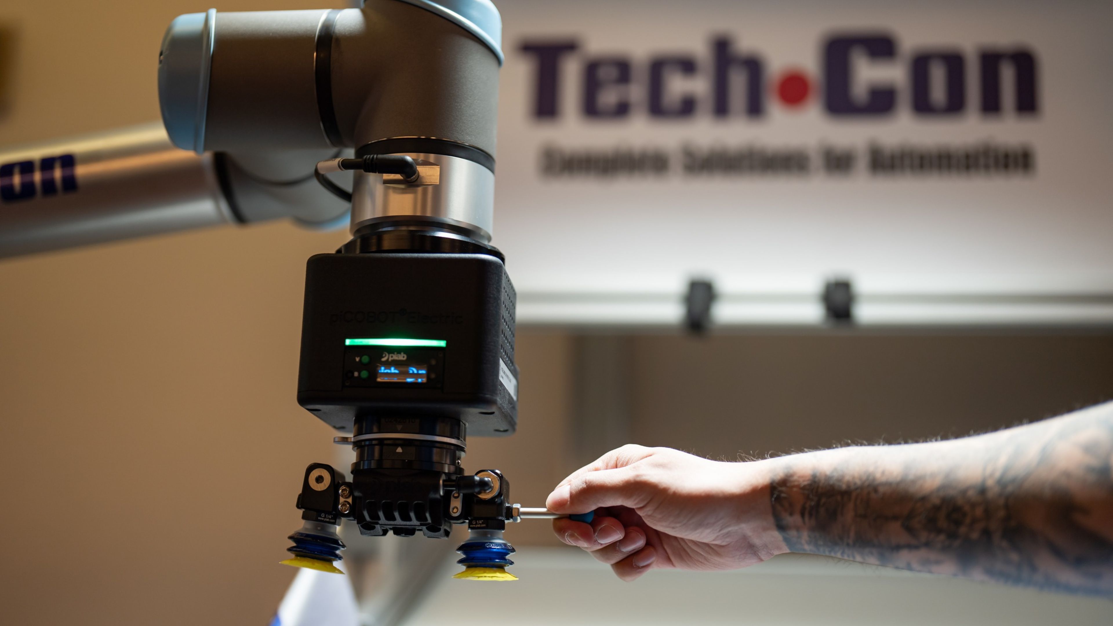 Tech-Con Cobot collaboration